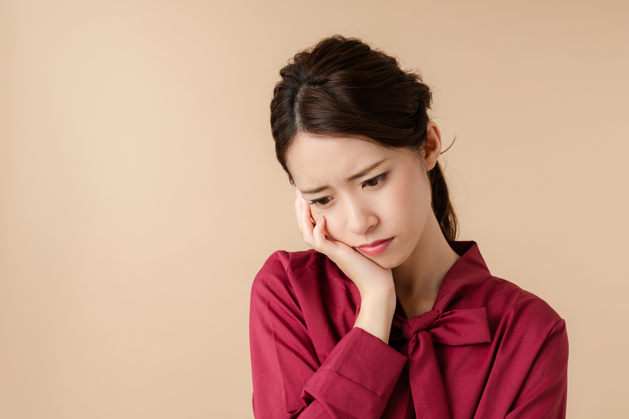 メラトニンは舌のヒリヒリに効く？睡眠薬だけではない慢性疼痛との関係を歯科医師が解説